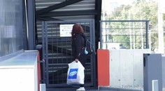 Pred rokom otvorili v Banskej Bystrici modernú stanicu, teraz v nej riešia nepríjemný problém