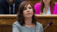 Školstvo a vedci prídu o desiatky miliónov z eurofondov. Peniaze prepadnú, varuje opozícia