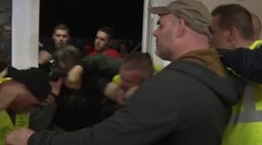 Pozrite si video celej bitky banskobystrických fanúšikov s usporiadateľmi