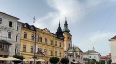 Unikátny zážitok v Banskej Bystrici. Povrazochodec Oliver Zimmermann sa prešiel nad mestom