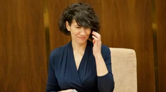 Tehotná Lucia Nicholsonová plánuje dojčiť v parlamente