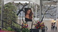 Lisa Marie Presley bola babka! Veľké odhalenie na poslednej rozlúčke