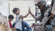 Za 24 hodín evakuovali Američania z letiska v Kábule 16-tisíc ľudí