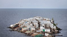 Ostrov, na ktorom je najväčšia „tlačenica". Pozrite sa, ako to tam vyzerá