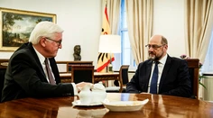 Socialistu Schulza pozval Steinmeier na rozhovory