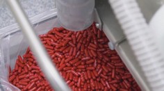 Bude nám stačiť proti koronavírusu už iba tabletka? Viac prezradil virológ Boris Klempa