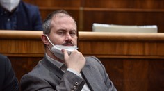 Marian Kotleba je vinný, ale do väzenia nepôjde. Dostal podmienku a skončí ako poslanec