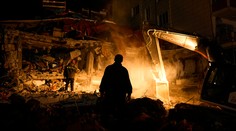 Spod trosiek v Turecku vytiahli 70-ročného muža