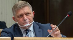 R. Fica vykradli. Z kancelárie mu zobrali zlaté mince aj 50-tisíc eur, políciu nevolal