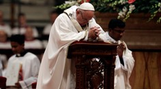 Pápež opäť prosí o odpustenie za zneužívanie detí kňazmi