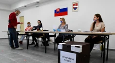 Štát ide rozšíriť možnosť voliť poštou zo zahraničia