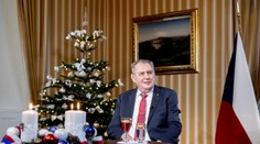 Sbohem a šáteček! Zeman sa rozlúčil s občanmi a v poslednom vianočnom prejave predniesol dôležité posolstvo