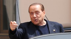 Berlusconi straší Talianov: Máme tu 600-tisíc migrantov pripravených spáchať zločin