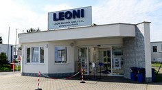 V Trenčíne stúpa počet nakazených, 21 ľudí pozitívne testovali vo firme vyrábajúcej káble