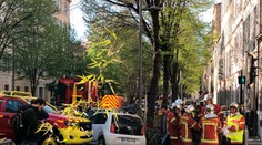 Po páde budovy v Marseille hlásia obete aj zranených, záchranné práce komplikuje požiar