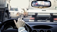 Vodiči nerešpektujú bus pruhy. Posvieti si na nich polícia