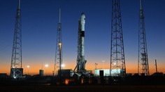 Spoločnosť SpaceX odložila štart najsilnejšej rakety v dejinách