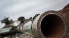 Nemci tvrdia, že slovenskí colníci zdržiavajú opravu ukrajinských zbraní. Raketomety stáli týždne na hraniciach