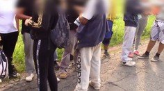 Natlačení ako sardinky: Keď českí policajti zastavili dodávku, neverili vlastným očiam