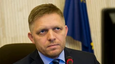 Fico tri dni po operácii viedol vládu: Čo si o tom myslia ministri?