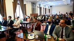 Zamestnanec Remišovej ministerstva mal pozitívny test na COVID-19