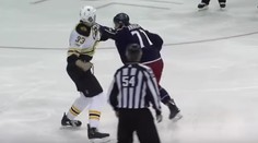 VIDEO: Zdeno Chára to stále vie. Takto zložil súpera