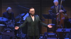 Hudby sa vraj nikdy nevzdá. Jan ako prvý český swingový spevák zažiaril v slávnej newyorkskej Carnegie Hall