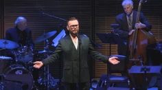 Hudby sa vraj nikdy nevzdá. Jan ako prvý český swingový spevák zažiaril v slávnej newyorkskej Carnegie Hall