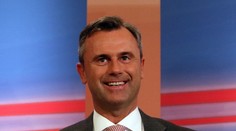 Rakúsky prezidentský kandidát Hofer vyzval na zákaz nosenia buriek