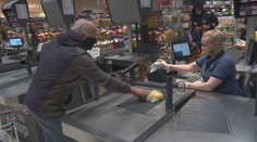 Minister Vlčan prišiel s nápadom, ako stopnúť zdražovanie potravín. Reťazcom sa návrh nepozdáva