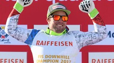 Zlatý Feuz v zjazde: "Aspoň polovica patrí publiku"