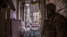 Rusi zničili most, ktorý spája Severodoneck s Lysyčanskom. Prerušili kľúčovú dopravnú tepnu