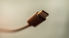 Jedna nabíjačka pre všetky telefóny. Už čoskoro realita, ktorá sa dotkne nakoniec aj Applu