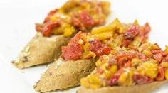 RECEPT NA DNES: Salsa z farebných paprík