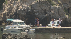 Boli sme sa pozrieť na pláž v Dubrovníku, ktorú pre splašky zatvorili