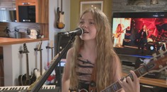 Nádejná rocková hviezda: Iba 12-ročná Melissa hrá na šiestich hudobných nástrojoch a na pódiu je ako doma