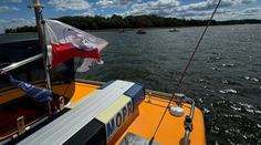 Pátracia akcia v Poľsku má smutný koniec. Záchranári vytiahli z vody telá rodičov štvorročného dievčatka