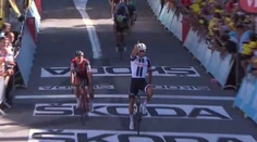VIDEO: Víťazom 14. etapy Tour de France sa stal Matthews, Froome opať v žltom