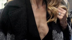 Je toto sexy? Topmodelka ukázala kostnatý výstrih