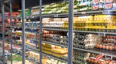 Známy obchodný reťazec sťahuje z predaja jednu zo základných potravín. Predstavuje zdravotné riziko