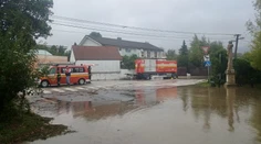 Počasie sa síce zlepší, no riziká pretrvajú. Primátor Bratislavy varuje občanov, aby sa vyhýbali parkom