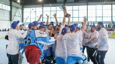 Nitrianski Rytieri sú majstri Slovenska v hokejbalovej extralige