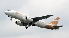 Mnohých po dlhých letoch trápi jet lag. Podľa vedcov však pomôže obľúbená sladkosť