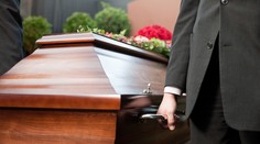 Nezvestný muž sa vrátil domov rok po svojom pohrebe