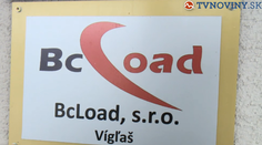 Zanechal za sebou miliónové dlhy. Vláda mu aj tak odklepla finančnú podporu