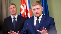 Fico opäť hovoril o štátnom prevrate, Bugár kritizoval opozíciu