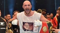 Fury sa vzdal opaskov majstra sveta, pôjde sa liečiť
