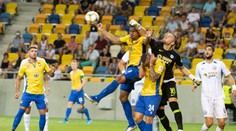 EL: Trnava inkasovala góly z penált, Dunajská z volejov. Šance našich tímov do odvety sú malé