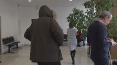 Policajt vážne zranil zadržaného muža, keď ho sotil do cely. Vypočul si rozsudok