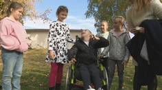 Hendikep mu neznemožnil žiť naplno. Alex navštevuje bežnú školu a vyniká v športe